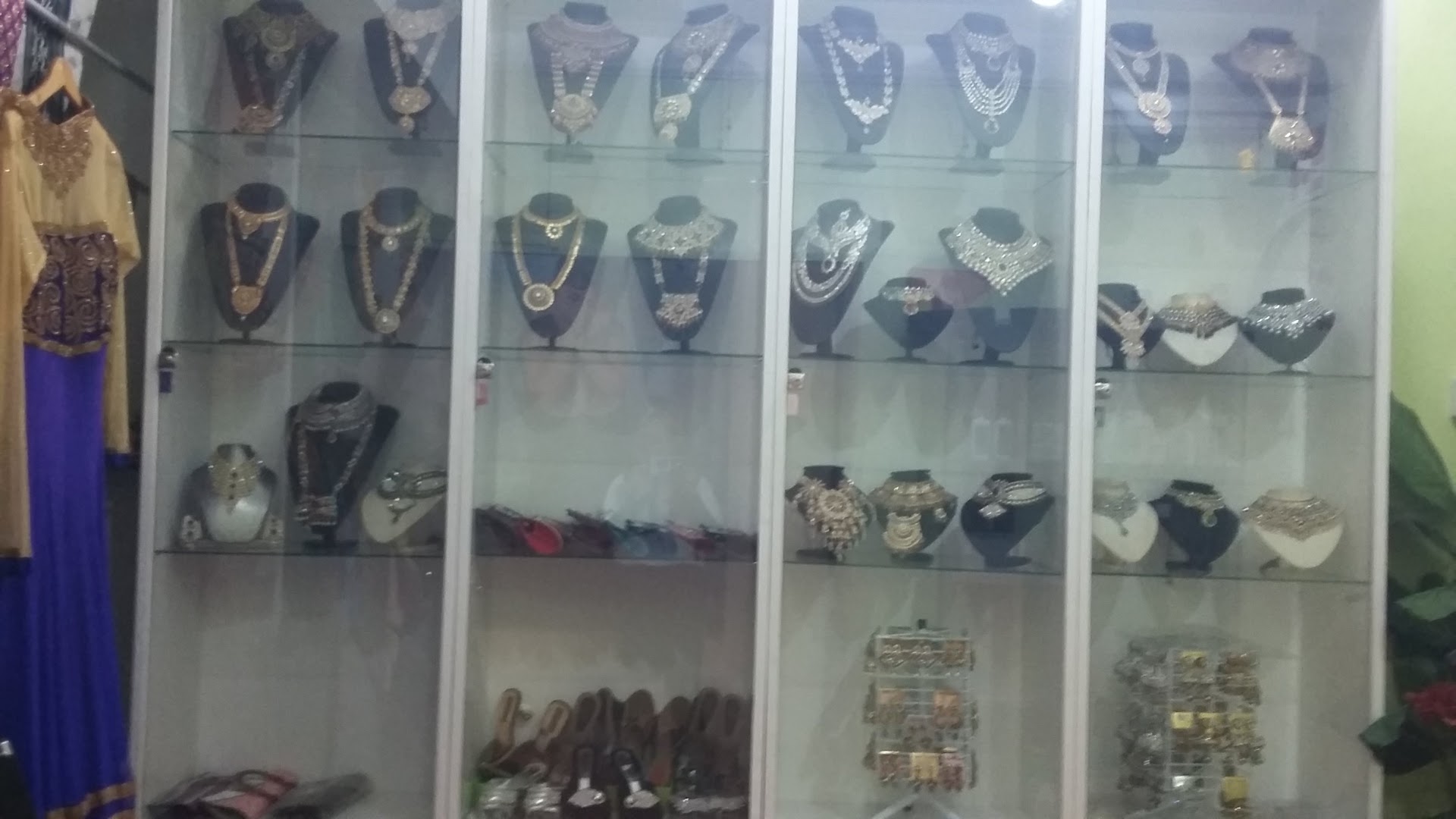 Rubas Bridal & Beauty gallery photo