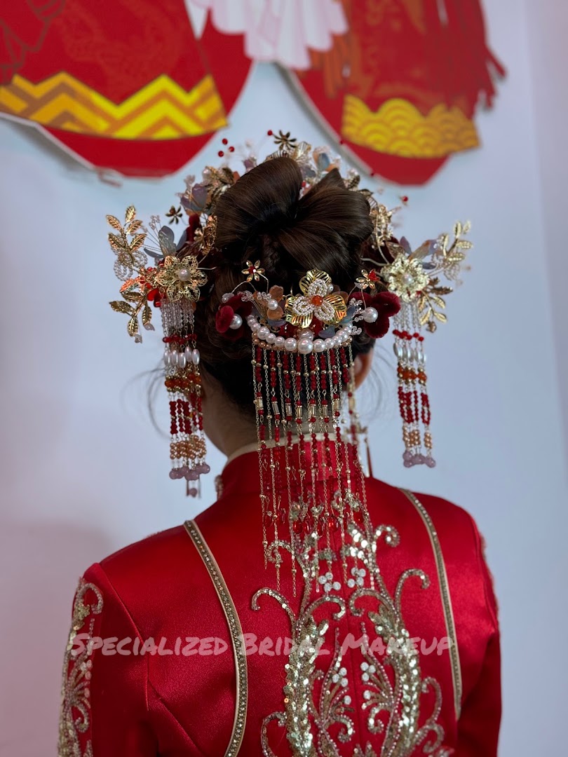 Specialized Bridal Make Up新娘化妆 gallery photo