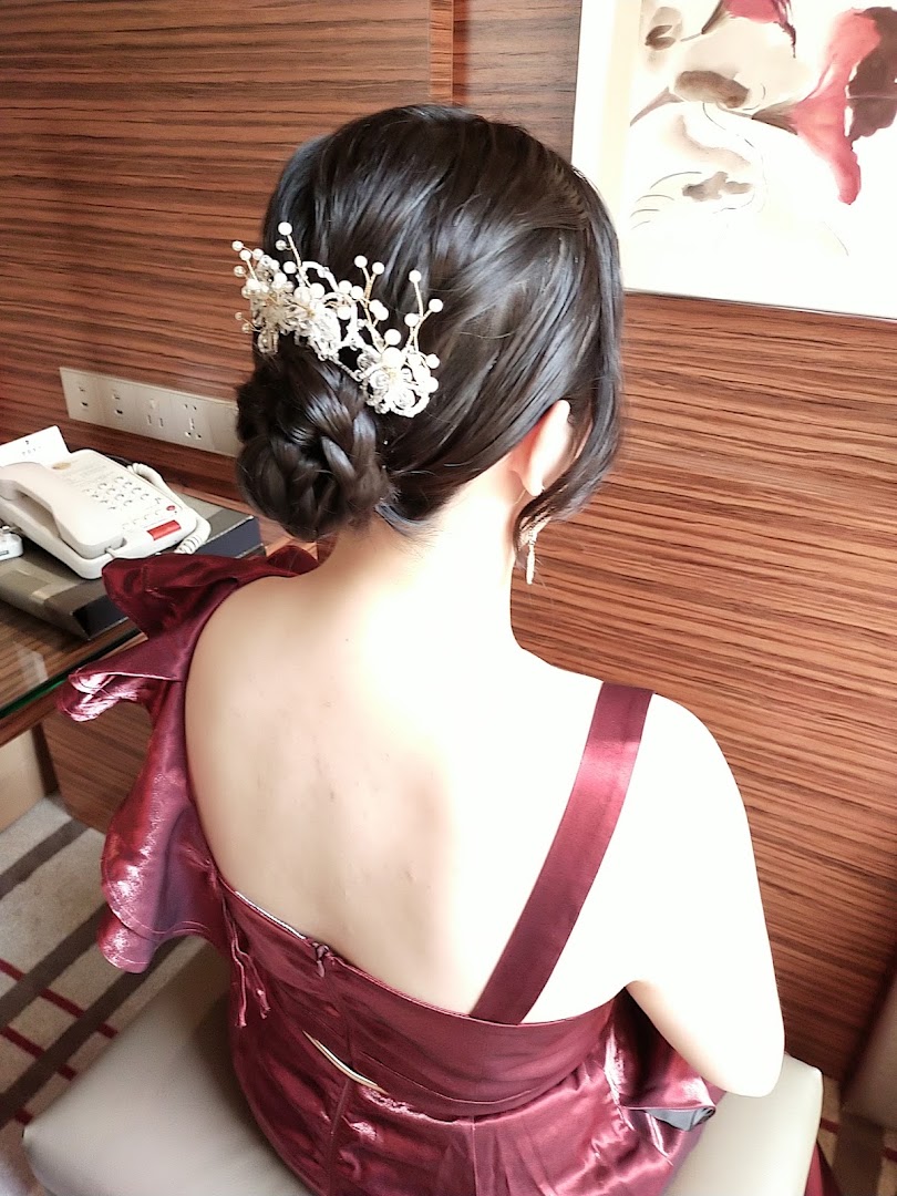Spring Makeup Studio gallery photo