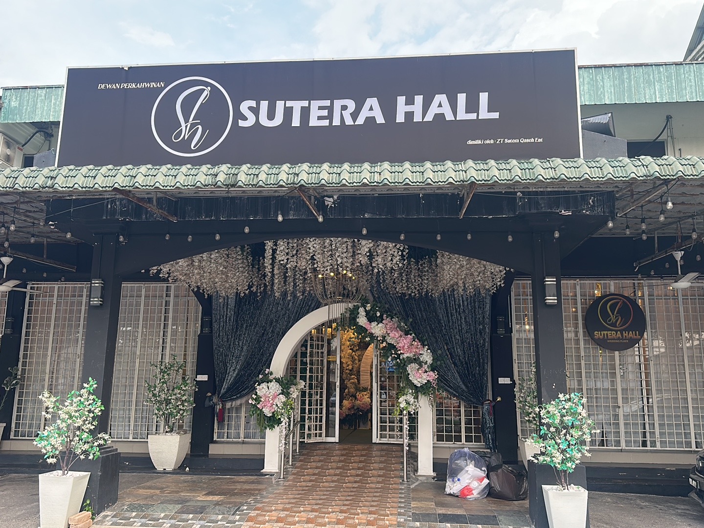 Sutera Hall gallery photo
