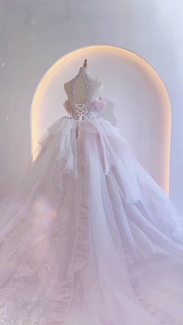 SWAN Wedding Gown Rental gallery photo