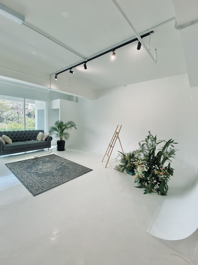 Tiara Awatif gallery photo
