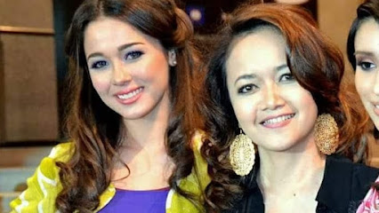 Tina Z Make Up Artist, Bridal Makeup Artist in Selangor