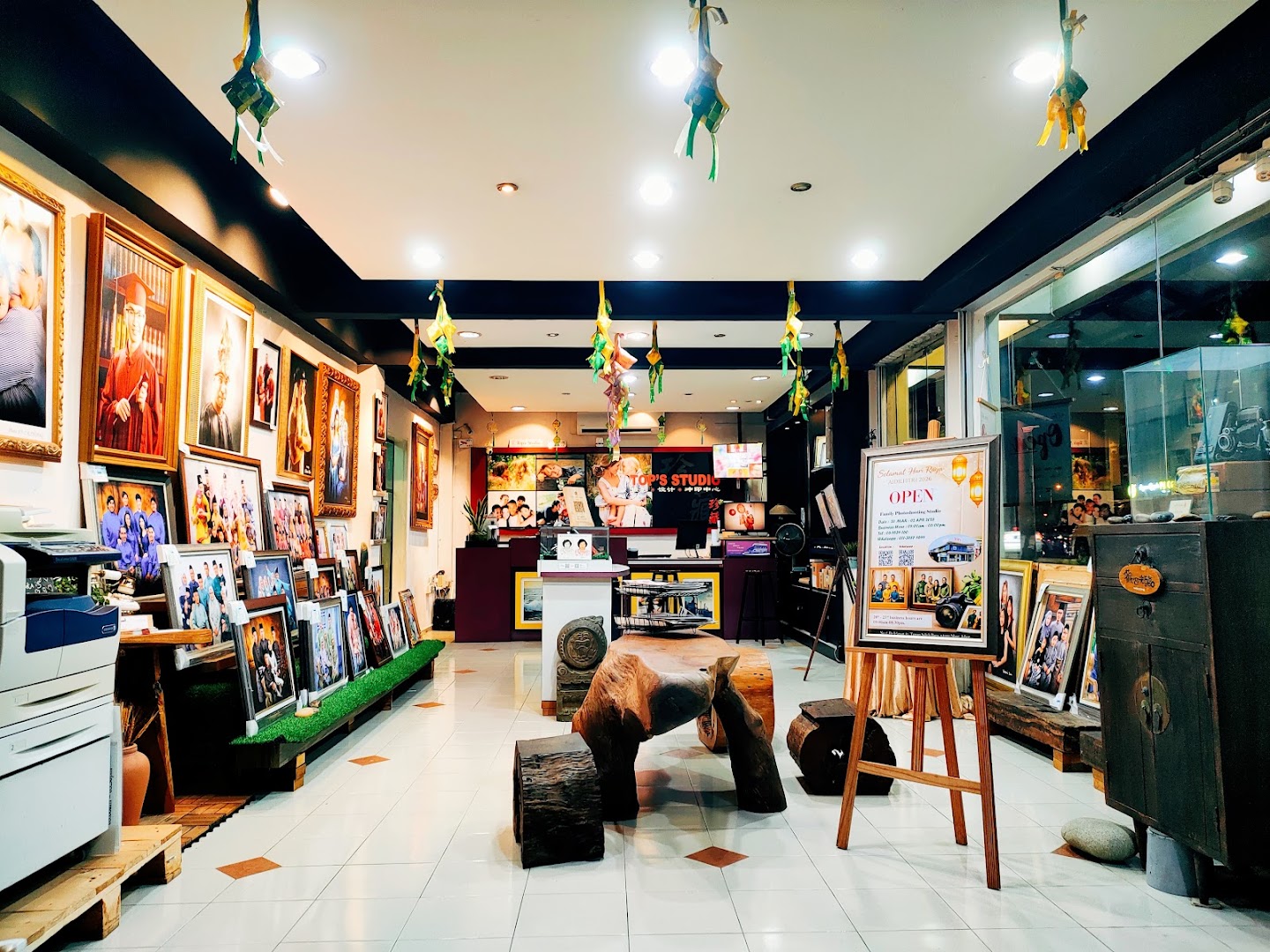 Top's Studio gallery photo