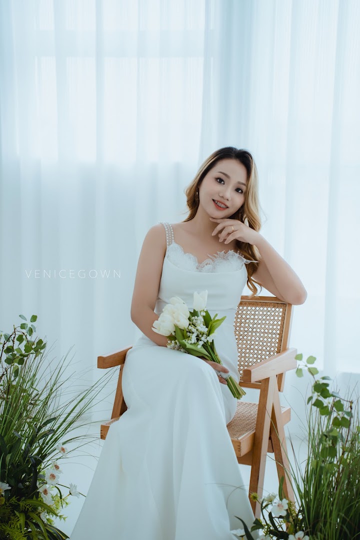 Venice Gown & Make Up Studio gallery photo
