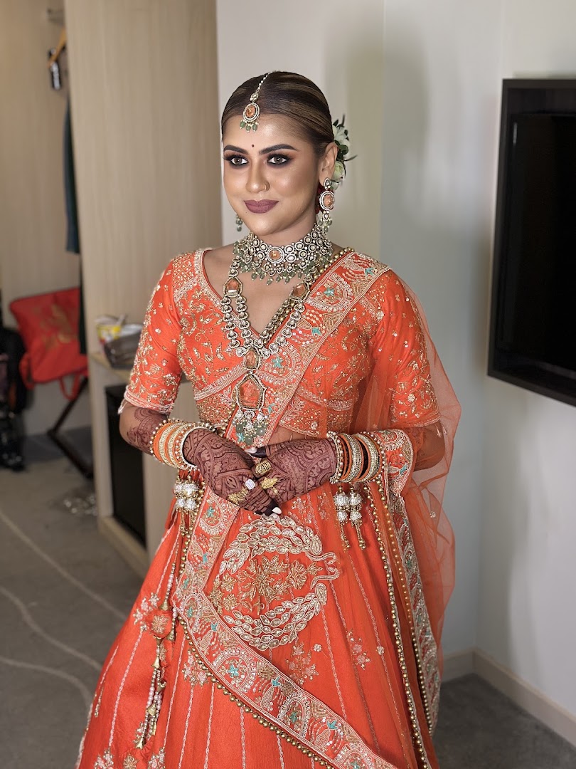 Vicky Makeup & Mehndi gallery photo