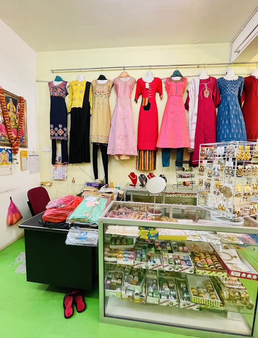 Vithya's Fashion gallery photo