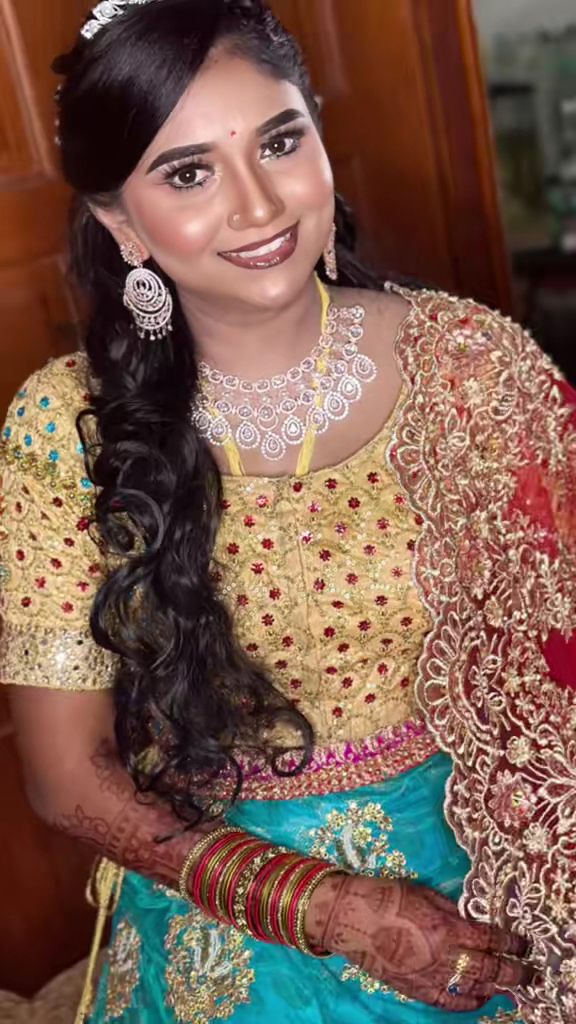 VJSRI’S SPARKLING BEAUTY (Professional Bridal Makeup) gallery photo