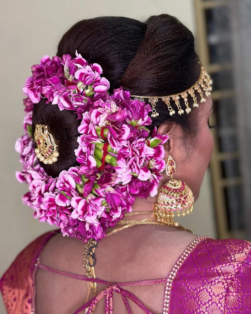 VJSRI’S SPARKLING BEAUTY (Professional Bridal Makeup) gallery photo