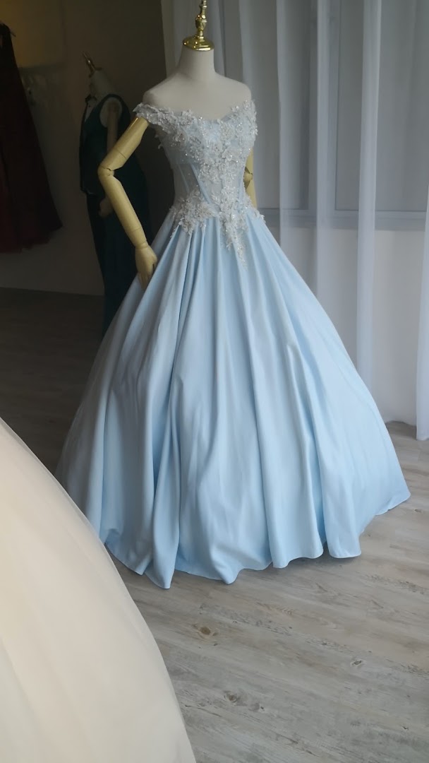 Vogue Seraphic Makeup & Gown gallery photo