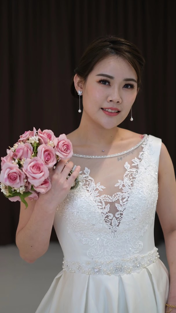 Vows & Belle Bridal Gallery gallery photo