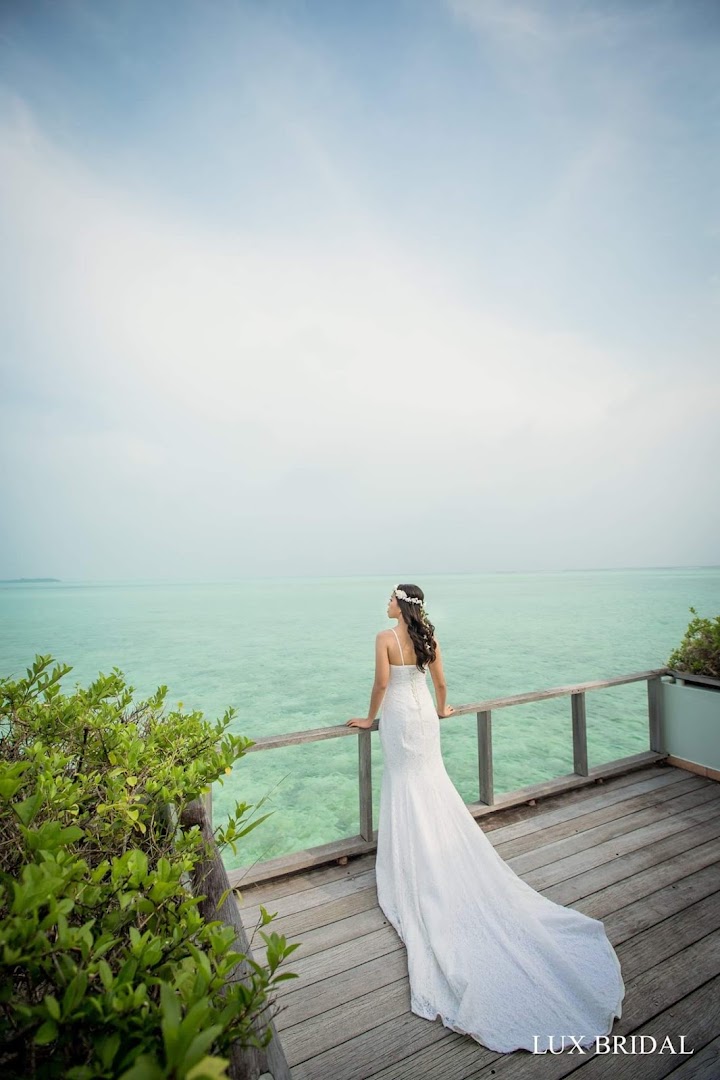 Wedding Gown Rental gallery photo