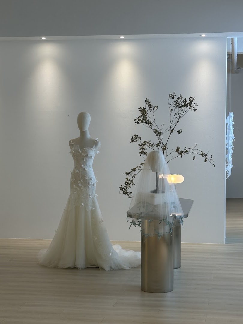 Wunn Bridal gallery photo